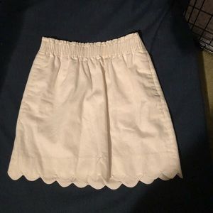 White scalloped shorts. J.Crew. Size 6.